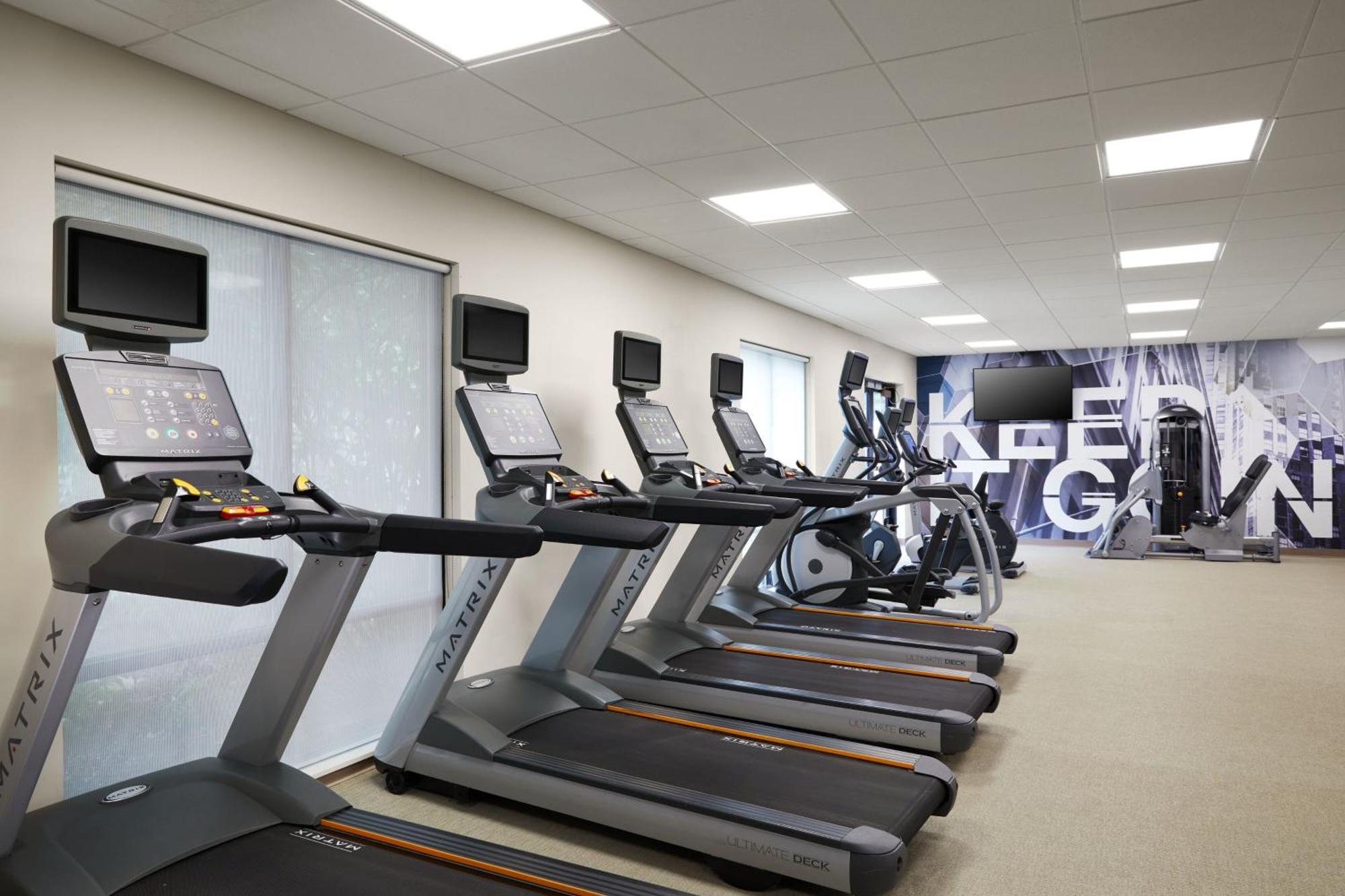Springhill Suites St. Louis Airport/Earth City Bridgeton Zewnętrze zdjęcie