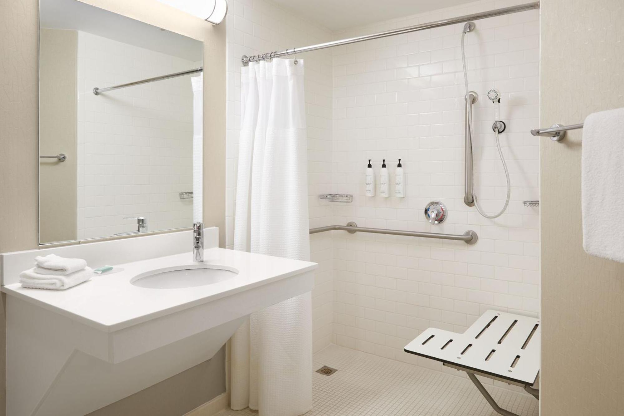 Springhill Suites St. Louis Airport/Earth City Bridgeton Zewnętrze zdjęcie